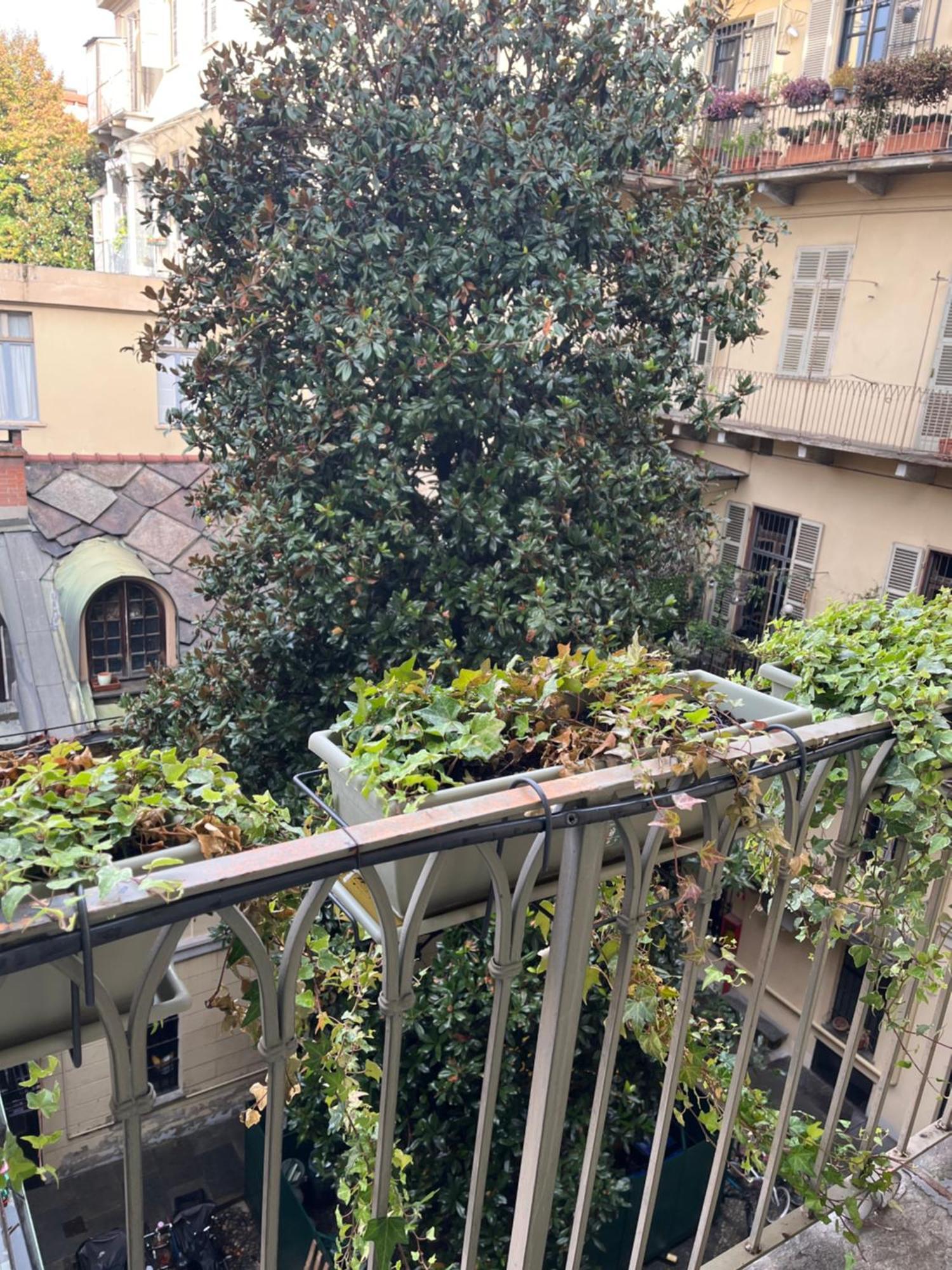 Appartamento In Centro A Torino Luaran gambar